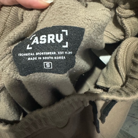 ASRV tan joggers- size small - Picture 6 of 6
